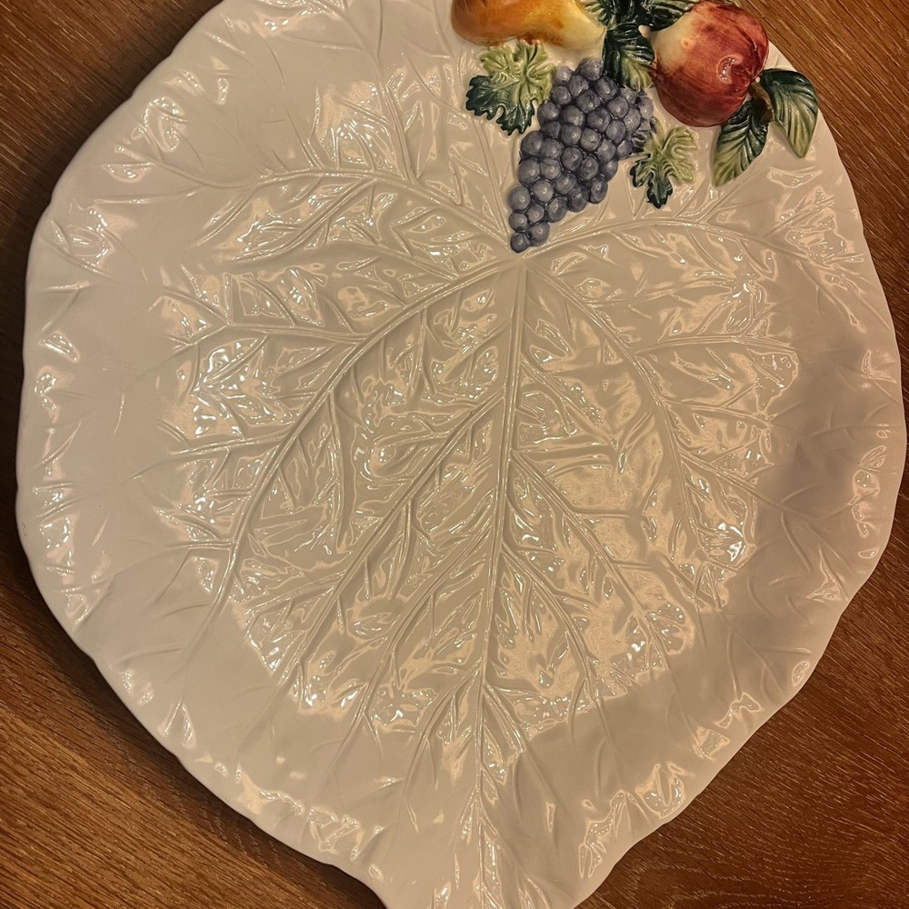 Vintage Ceramic Bassano Italy Majolica Leaf Shape Platter